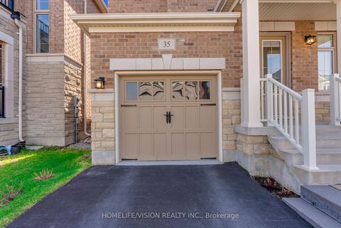 Photo 6 at 35 Pine Hill Crescent, Aurora Estates, Aurora