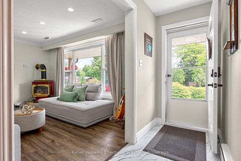 Photo 5 at 405 Bernhard Crescent, O'Neill, Oshawa