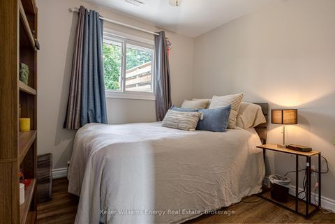 Photo 17 at 405 Bernhard Crescent, O'Neill, Oshawa
