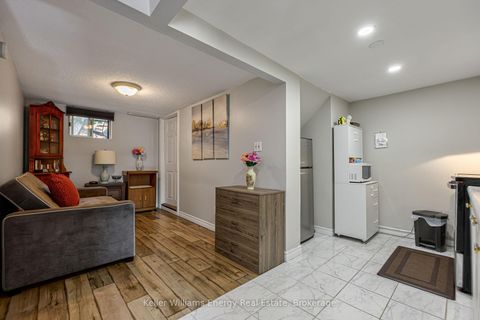 Photo 25 at 405 Bernhard Crescent, O'Neill, Oshawa
