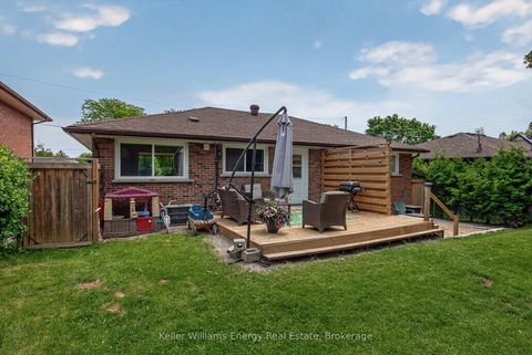Photo 35 at 405 Bernhard Crescent, O'Neill, Oshawa