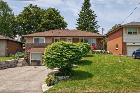 Photo 42 at 405 Bernhard Crescent, O'Neill, Oshawa