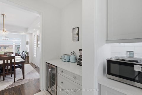 Photo 9 at 63 Bethpage Crescent, Glenway Estates, Newmarket