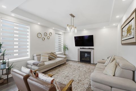 Photo 13 at 63 Bethpage Crescent, Glenway Estates, Newmarket