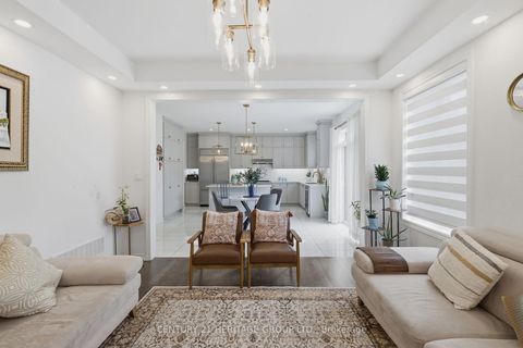 Photo 14 at 63 Bethpage Crescent, Glenway Estates, Newmarket