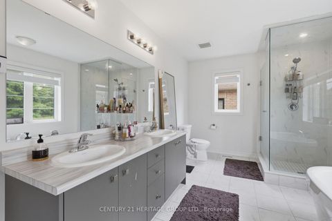 Photo 16 at 63 Bethpage Crescent, Glenway Estates, Newmarket