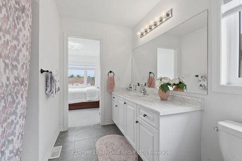 Photo 19 at 63 Bethpage Crescent, Glenway Estates, Newmarket