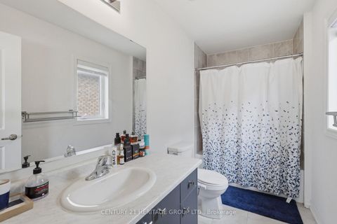 Photo 23 at 63 Bethpage Crescent, Glenway Estates, Newmarket