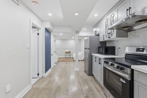 Photo 28 at 63 Bethpage Crescent, Glenway Estates, Newmarket