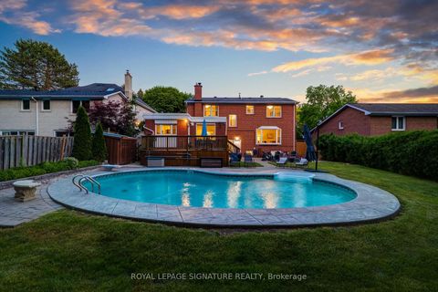 Photo 1 at 14 Manorpark Court, Henry Farm, Toronto