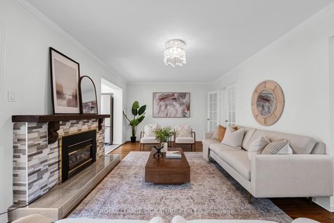 Photo 4 at 14 Manorpark Court, Henry Farm, Toronto