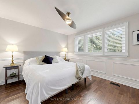 Photo 16 at 9 Coral Cove Crescent, Donalda, Toronto