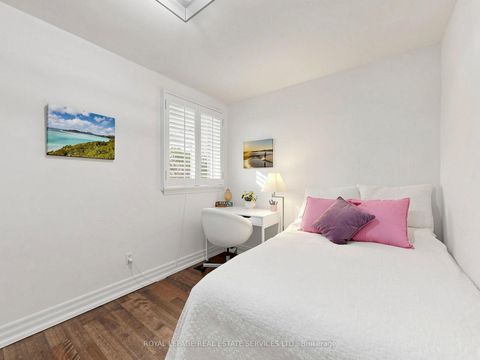 Photo 19 at 9 Coral Cove Crescent, Donalda, Toronto