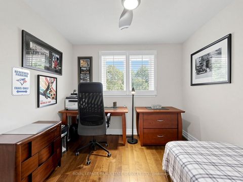 Photo 21 at 9 Coral Cove Crescent, Donalda, Toronto