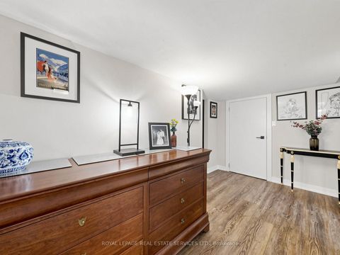 Photo 30 at 9 Coral Cove Crescent, Donalda, Toronto