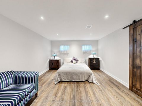 Photo 34 at 9 Coral Cove Crescent, Donalda, Toronto