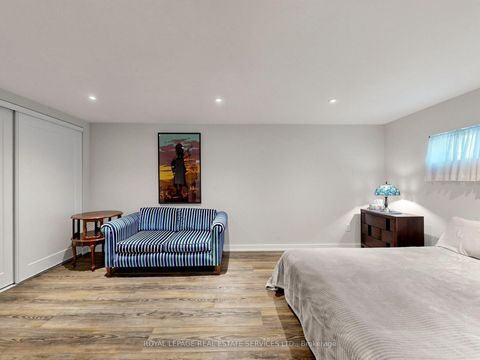 Photo 35 at 9 Coral Cove Crescent, Donalda, Toronto