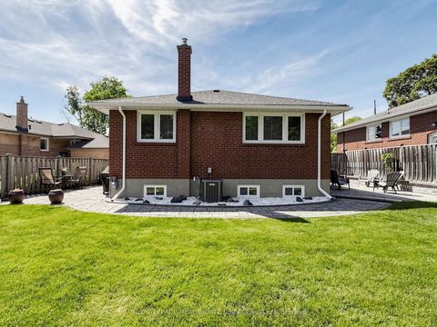 Photo 38 at 9 Coral Cove Crescent, Donalda, Toronto
