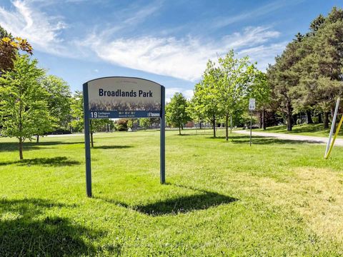 Photo 45 at 9 Coral Cove Crescent, Donalda, Toronto