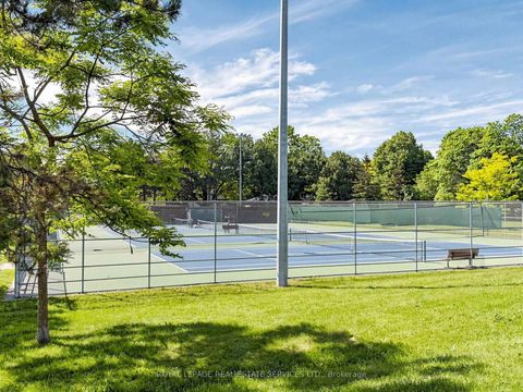 Photo 48 at 9 Coral Cove Crescent, Donalda, Toronto