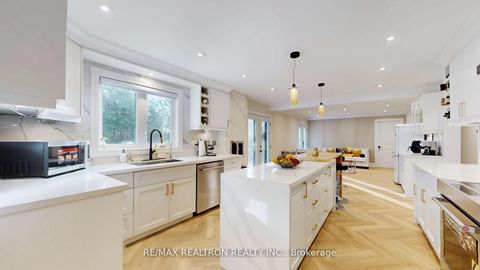 Photo 19 at 1 Whitelaw Court, Grandview, Markham