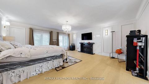 Photo 28 at 1 Whitelaw Court, Grandview, Markham