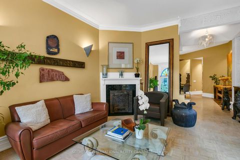 Photo 6 at 460 Wellesley Street E, South St. James Town, Toronto
