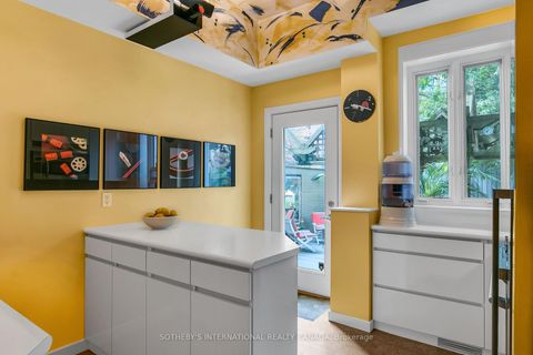Photo 13 at 460 Wellesley Street E, South St. James Town, Toronto