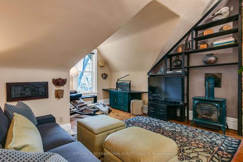 Photo 28 at 460 Wellesley Street E, South St. James Town, Toronto