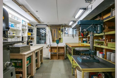 Photo 36 at 460 Wellesley Street E, South St. James Town, Toronto