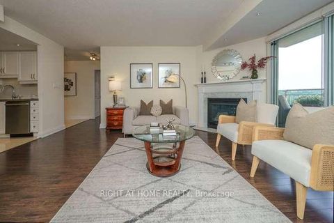 Photo 5 at 618 - 18 Concorde Place, Don Mills, Toronto