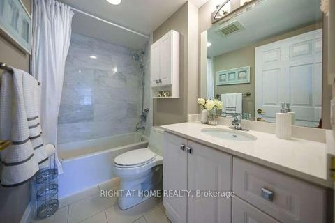 Photo 14 at 618 - 18 Concorde Place, Don Mills, Toronto