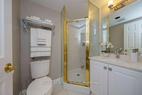 Photo 17 at 618 - 18 Concorde Place, Don Mills, Toronto
