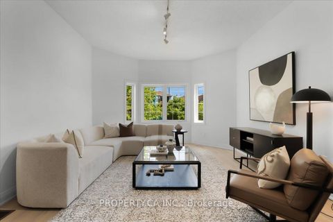 Photo 12 at 72 Roxborough Lane, Uplands, Vaughan