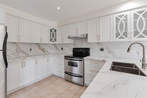Photo 10 at 27 Clair Avenue, Brooklin, Whitby