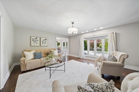 Photo 12 at 137 Treegrove Circle, Hills of St Andrew, Aurora