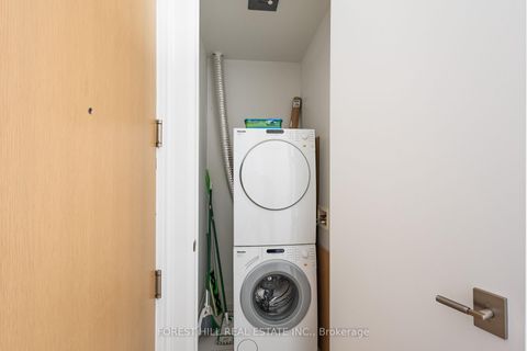 Photo 18 at 313 - 39 Queens Quay E, Waterfront Communities C8, Toronto