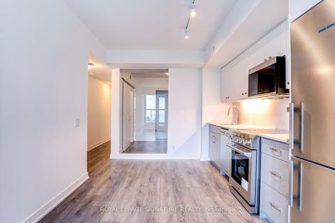 Photo 10 at 814 - 2 Manderley Drive, Cliffside, Toronto