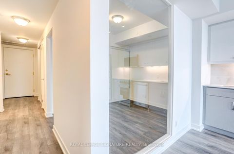 Photo 18 at 814 - 2 Manderley Drive, Cliffside, Toronto