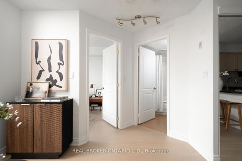 Photo 9 at 304 - 1000 King Street W, Niagara, Toronto