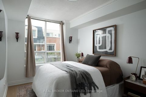 Photo 12 at 304 - 1000 King Street W, Niagara, Toronto