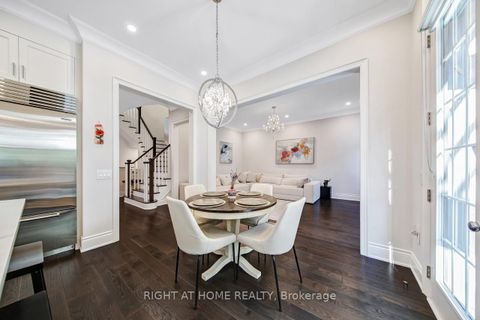 Photo 11 at 38 Menotti Drive, Oak Ridges, Richmond Hill