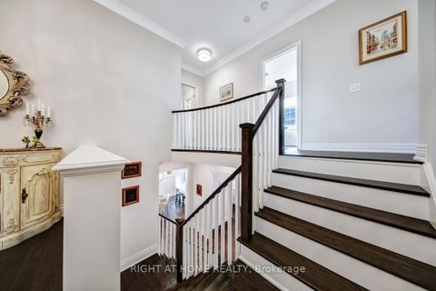Photo 22 at 38 Menotti Drive, Oak Ridges, Richmond Hill