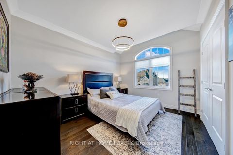 Photo 24 at 38 Menotti Drive, Oak Ridges, Richmond Hill