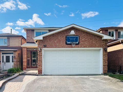 Photo 0 at 32 Perthshire Street, L'Amoreaux, Toronto