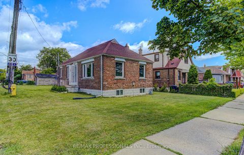 Photo 1 at 414 Melrose Street, Mimico, Toronto