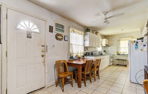 Photo 12 at 414 Melrose Street, Mimico, Toronto