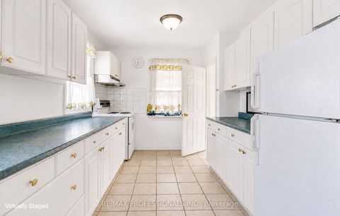 Photo 13 at 414 Melrose Street, Mimico, Toronto