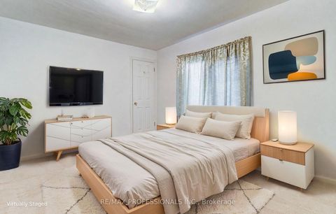 Photo 18 at 414 Melrose Street, Mimico, Toronto