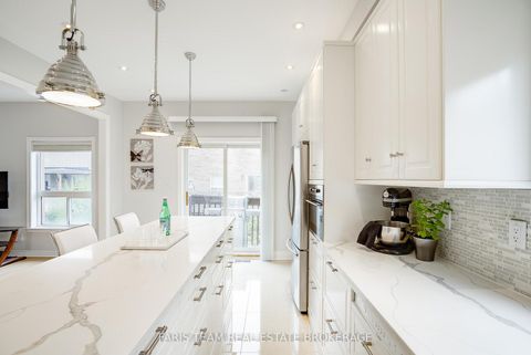 Photo 6 at 8 Pietro Drive, Vellore Village, Vaughan
